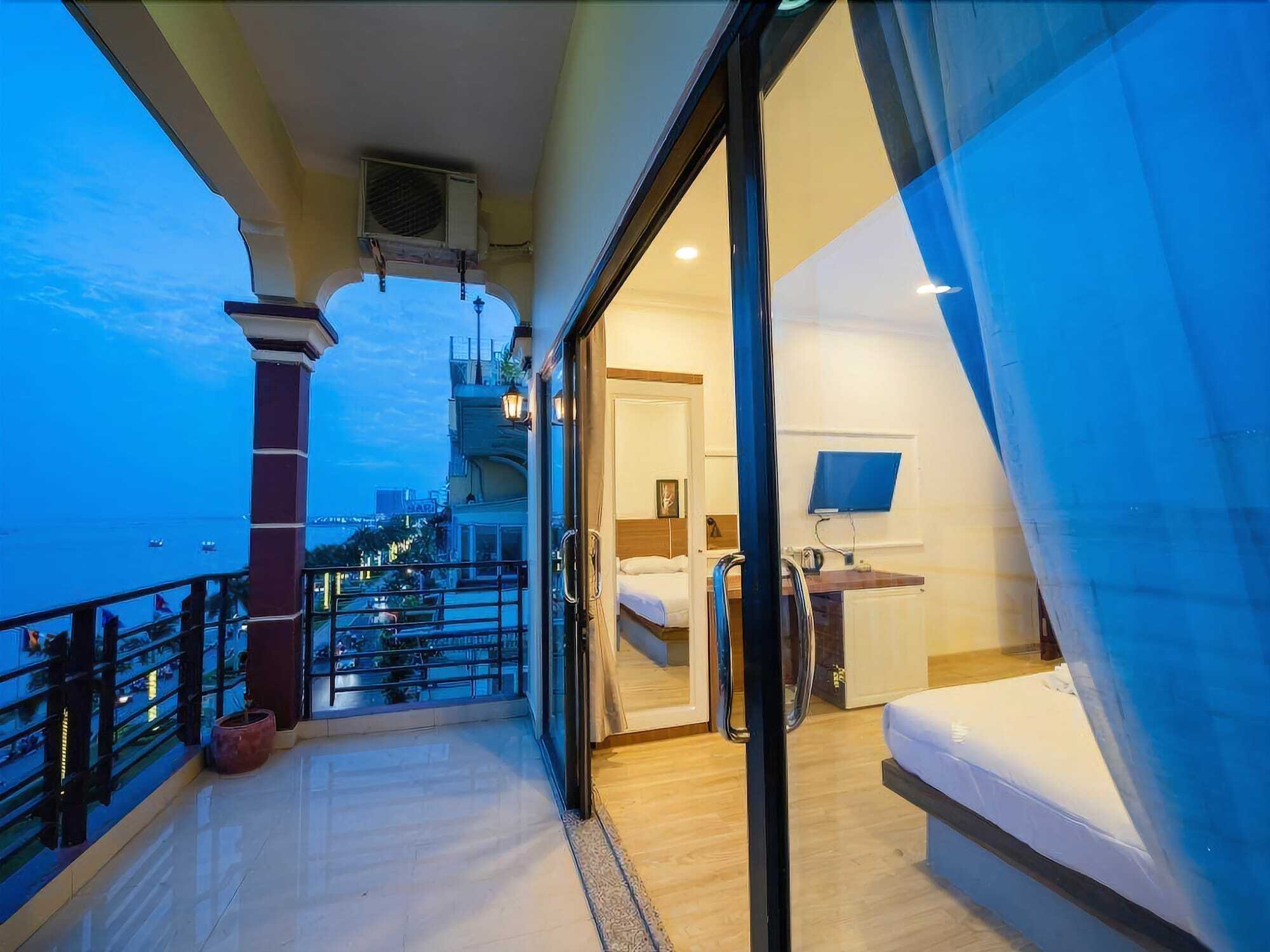 4 Rivers Hotel Phnom Penh Exterior foto